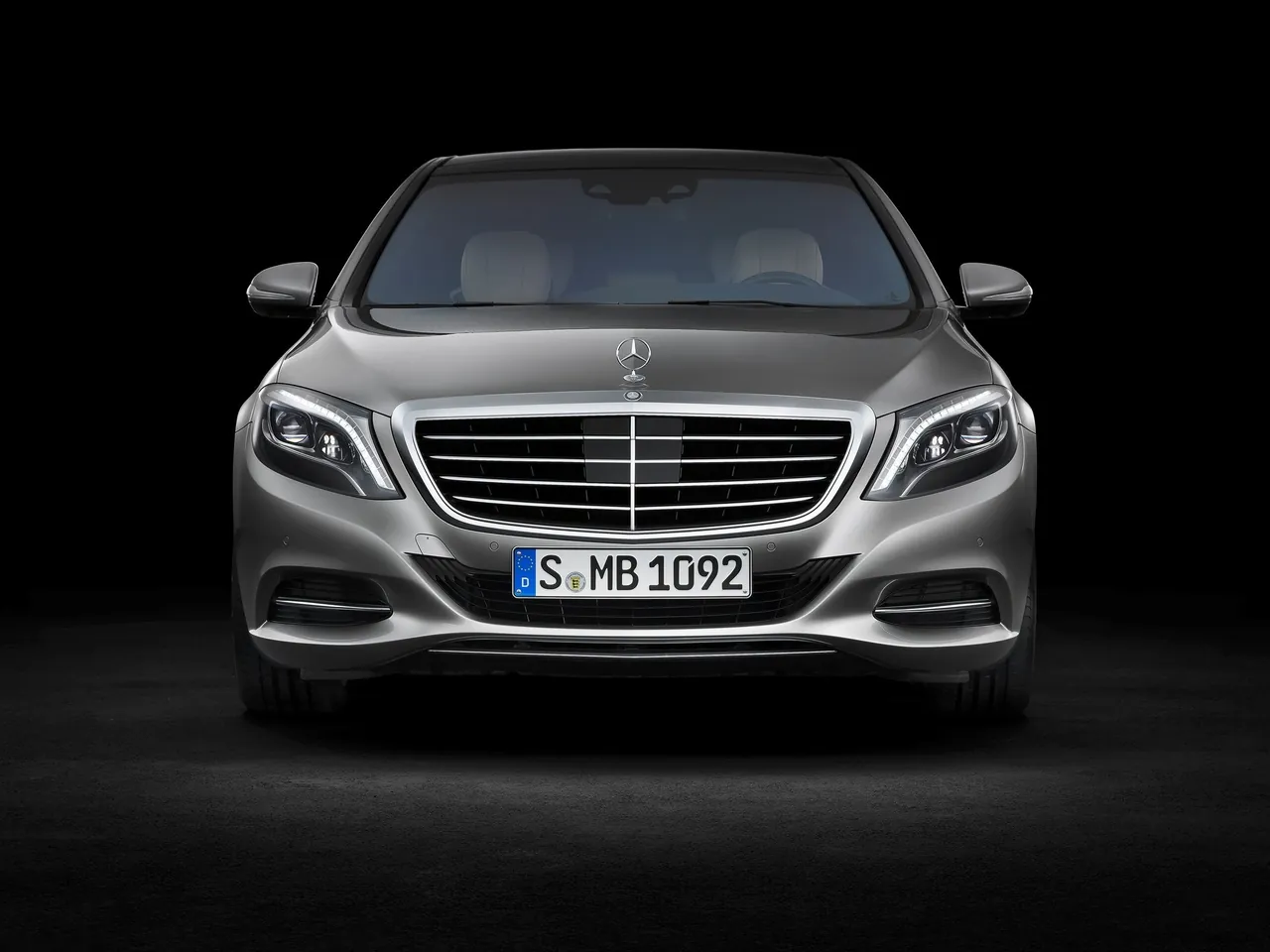 Mercedes-Benz S-Class (2014) - Front