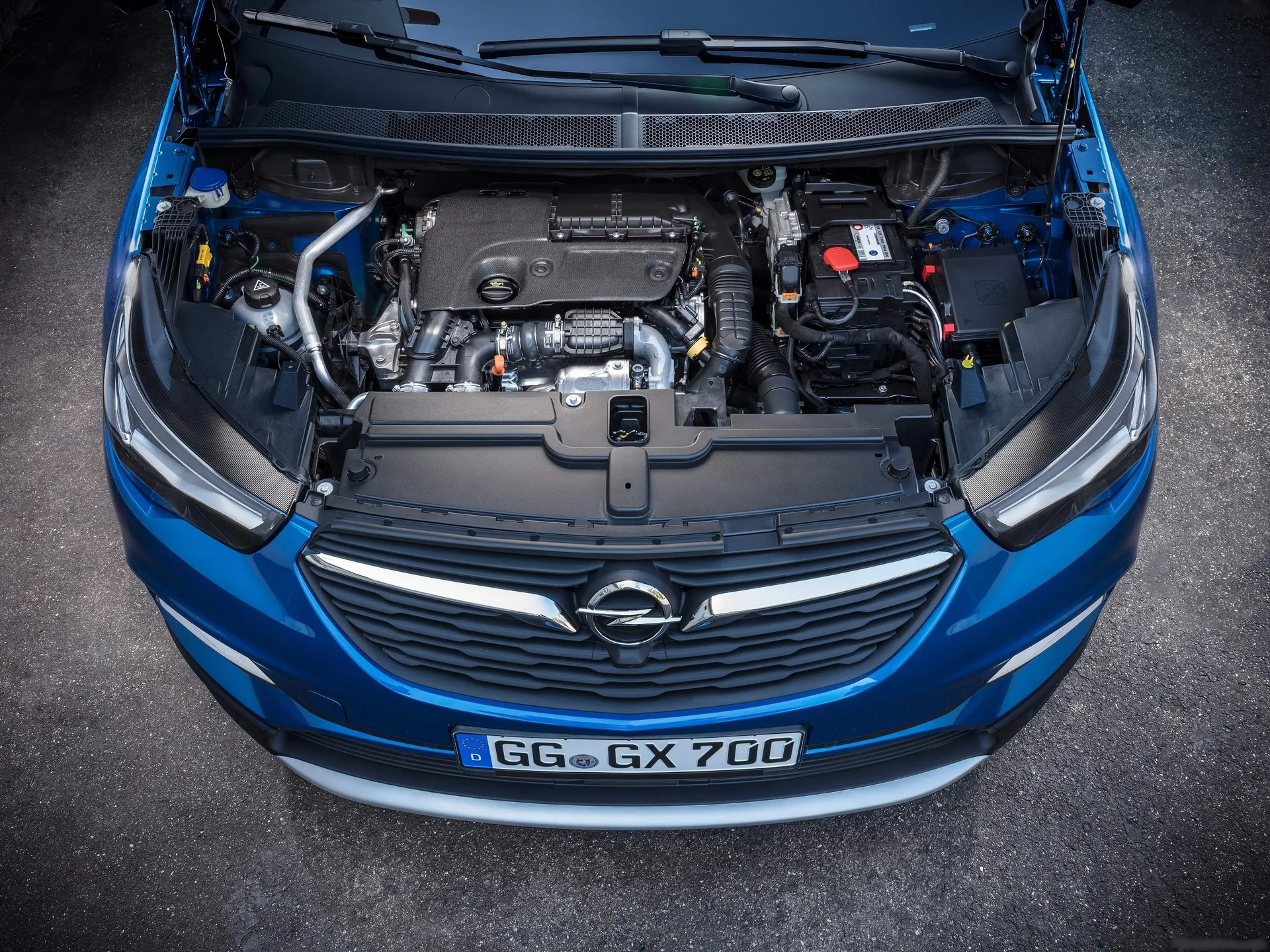 Opel Grandland X (2018) – motorový prostor