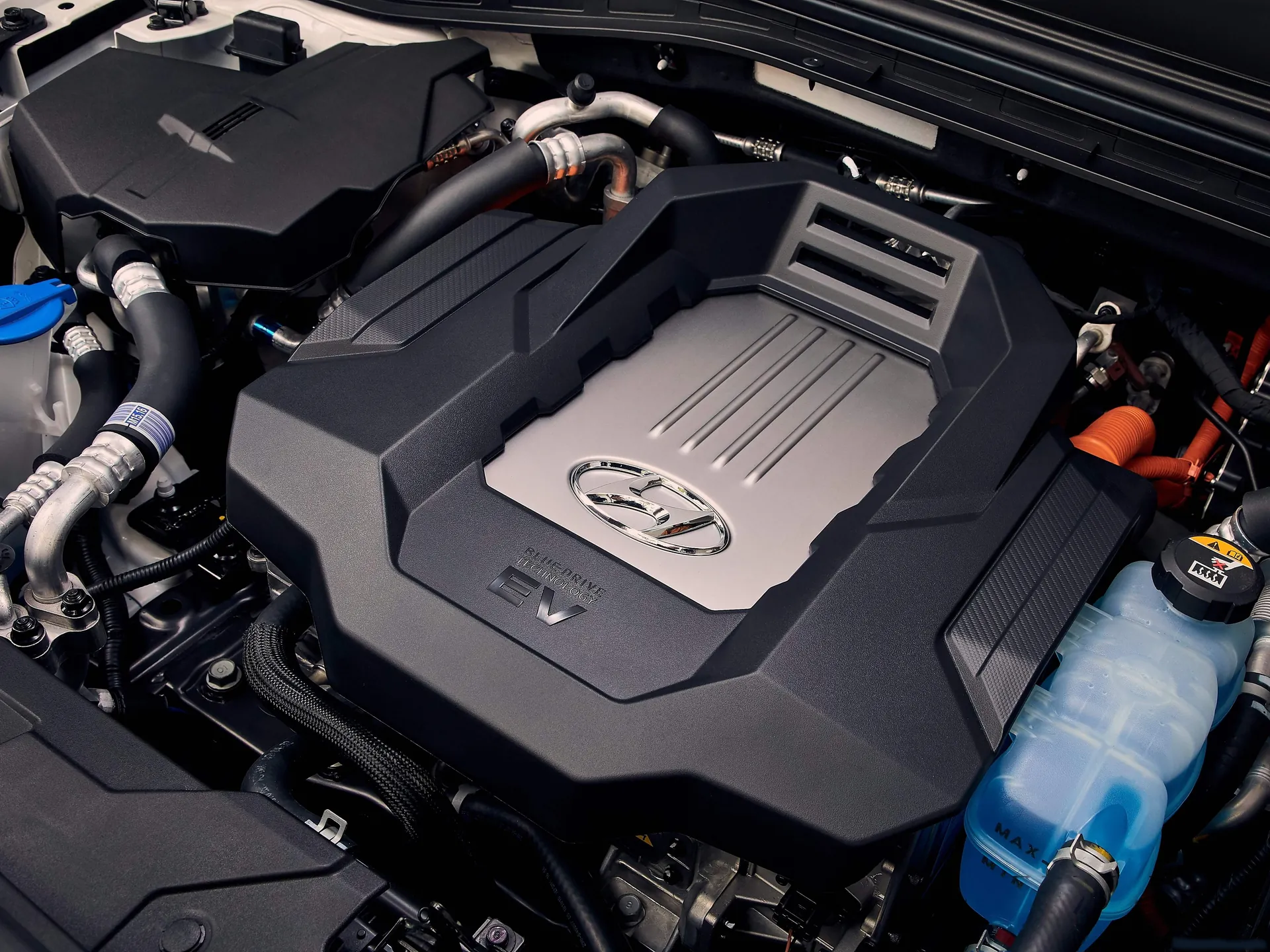 Hyundai Ioniq (2020) - Engine Bay