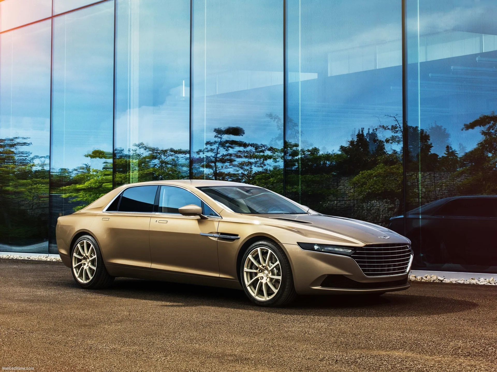Aston Martin Lagonda Taraf (2015)
