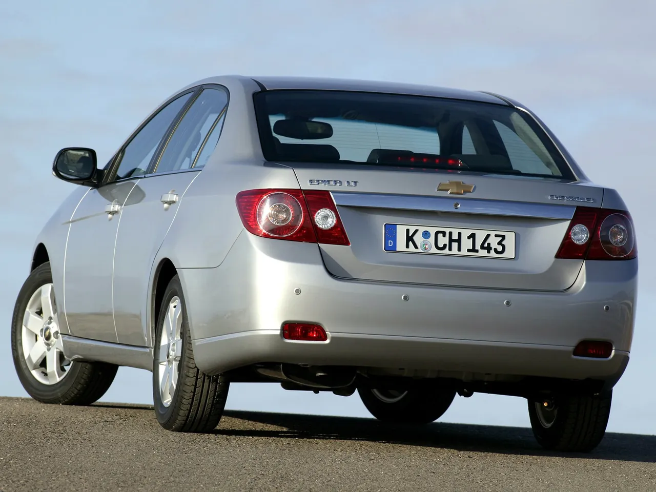 Chevrolet Epica (2006) – zadní tříčtvrteční pohled