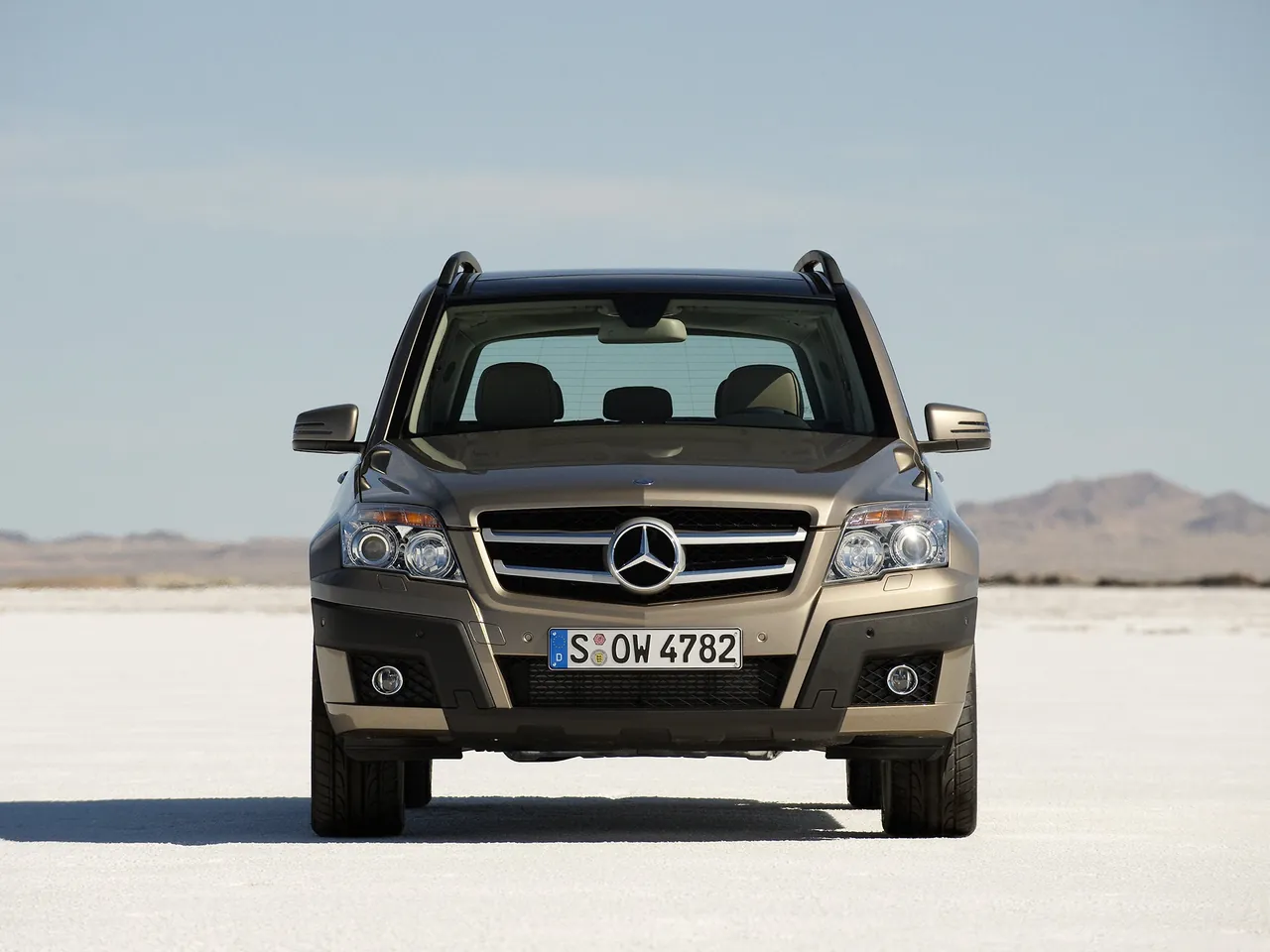 Mercedes-Benz GLK-Class (2010) - Front