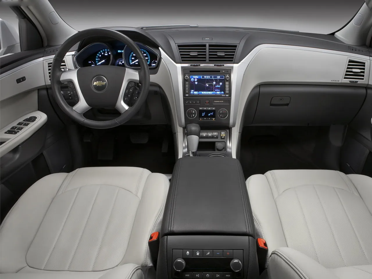 Chevrolet Traverse (2009) – interiér