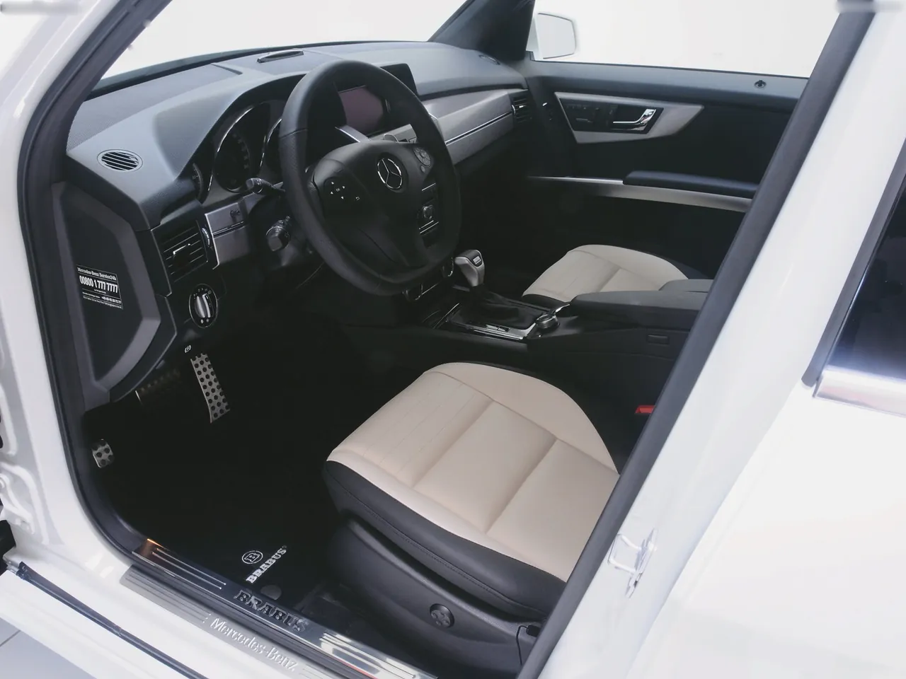 Brabus Mercedes-Benz GLK-Class (2008) - Interior