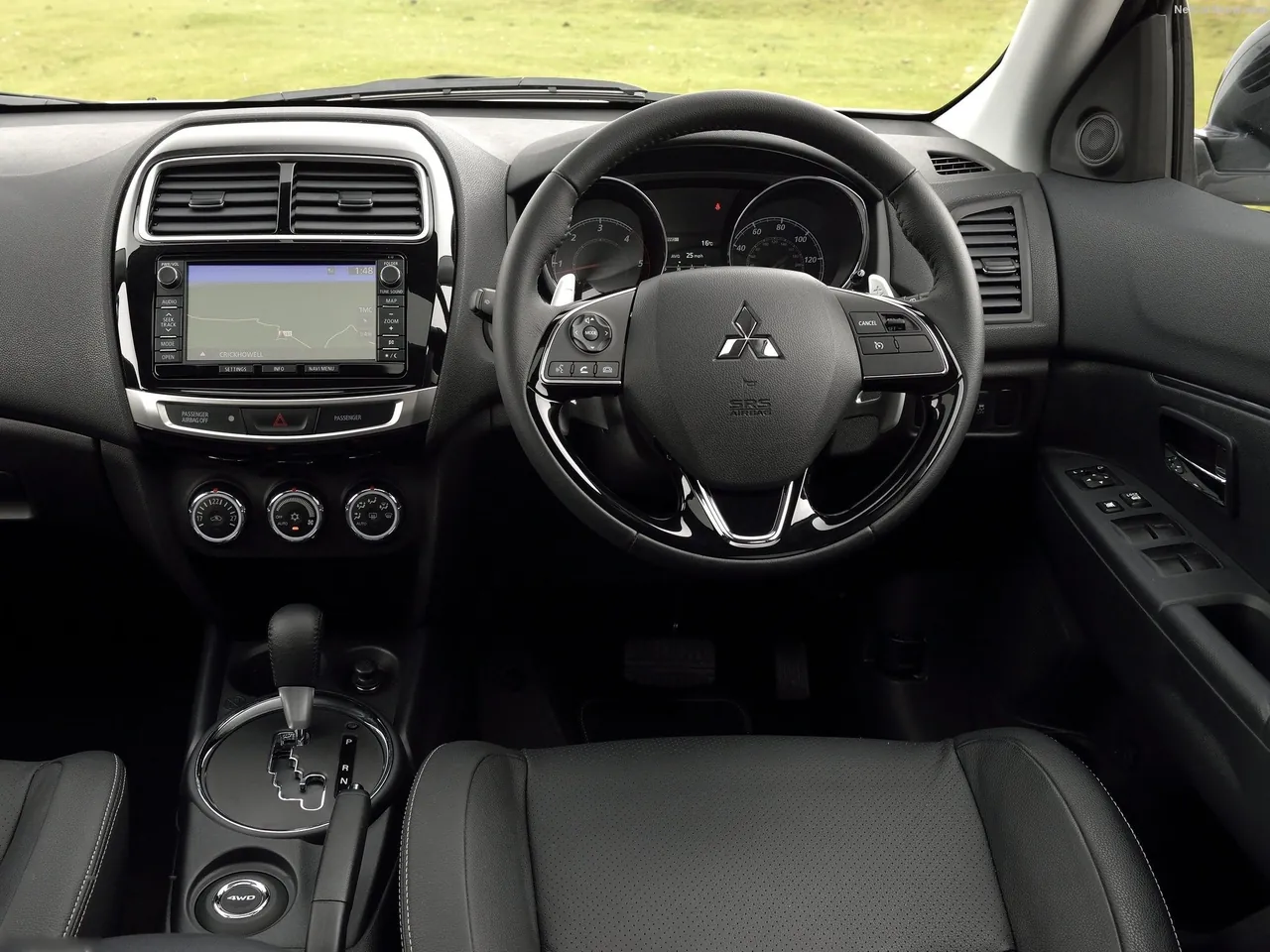 Mitsubishi ASX (2016) – interiér