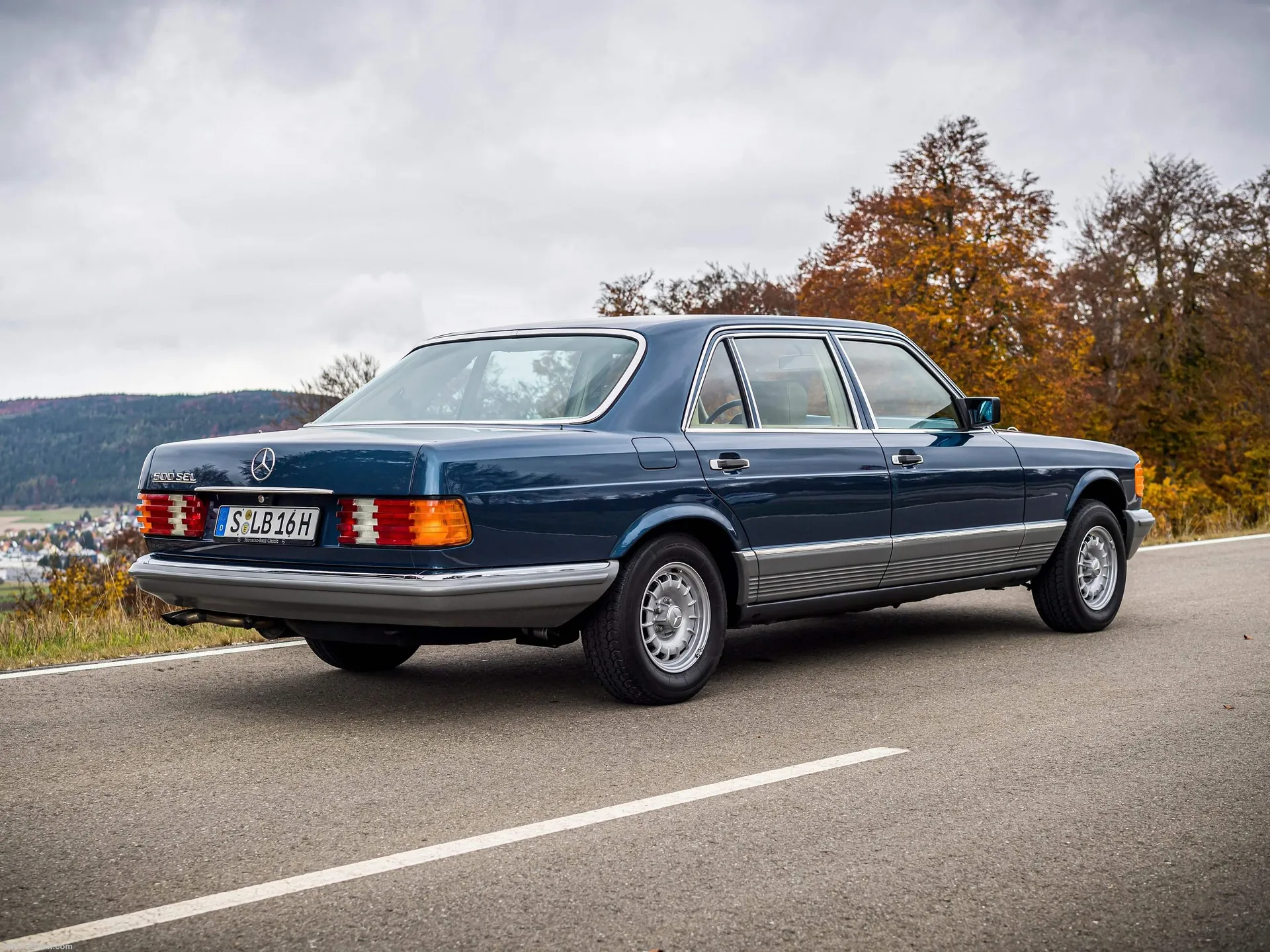 Mercedes-Benz 500 SEL W126 (1979) - Rear Three-Quarter