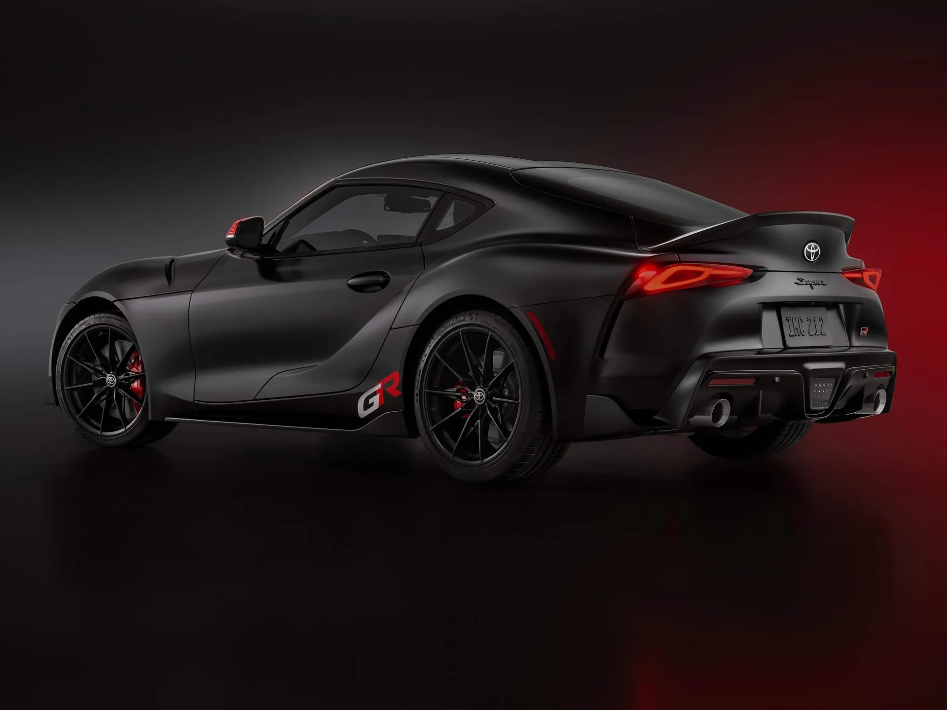 Toyota GR Supra MkV Final Edition (2026) – zadní tříčtvrteční pohled