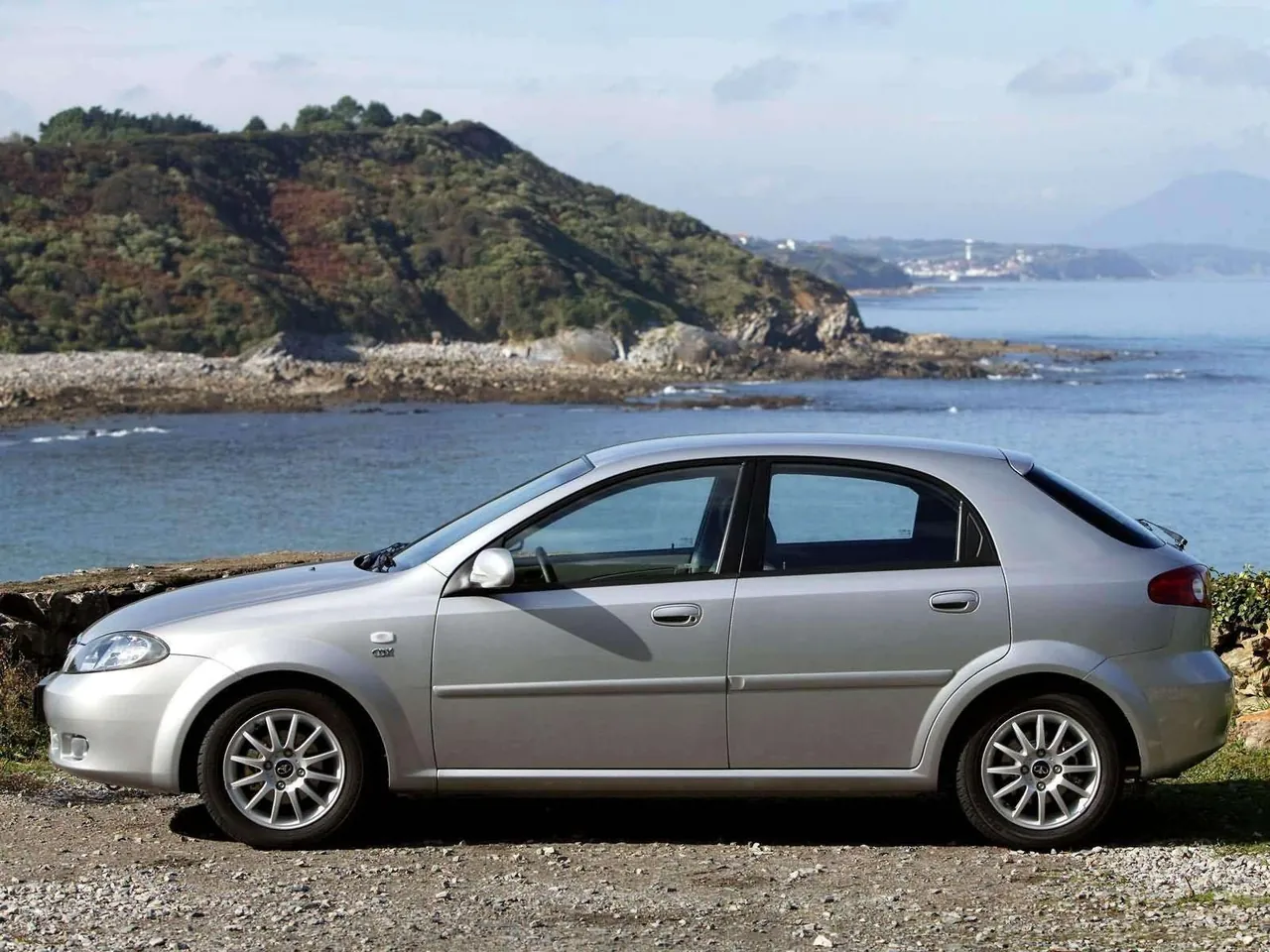 Daewoo Lacetti CDX (2004) – boční profil