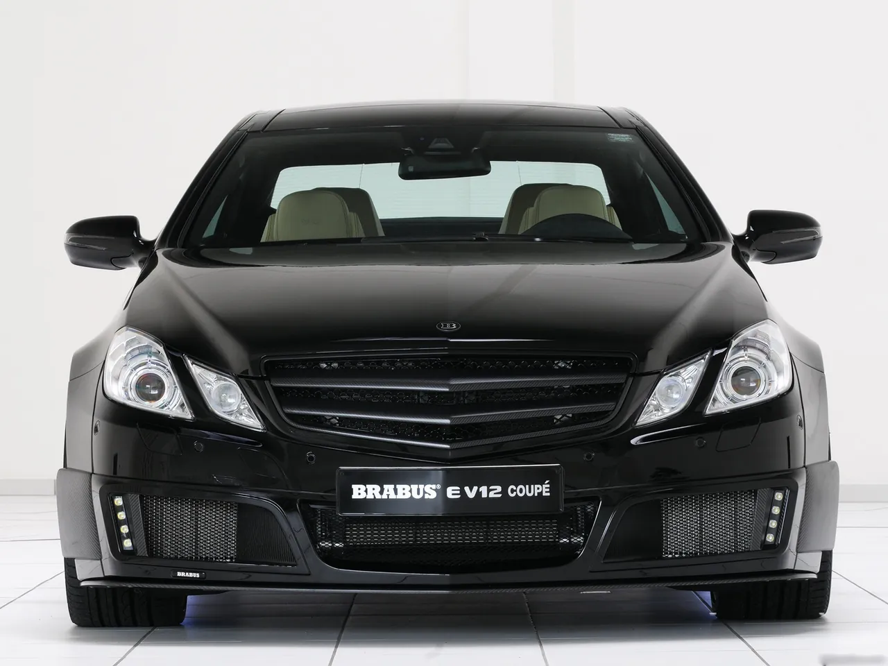 Brabus E V12 Coupe (2010) – zepředu