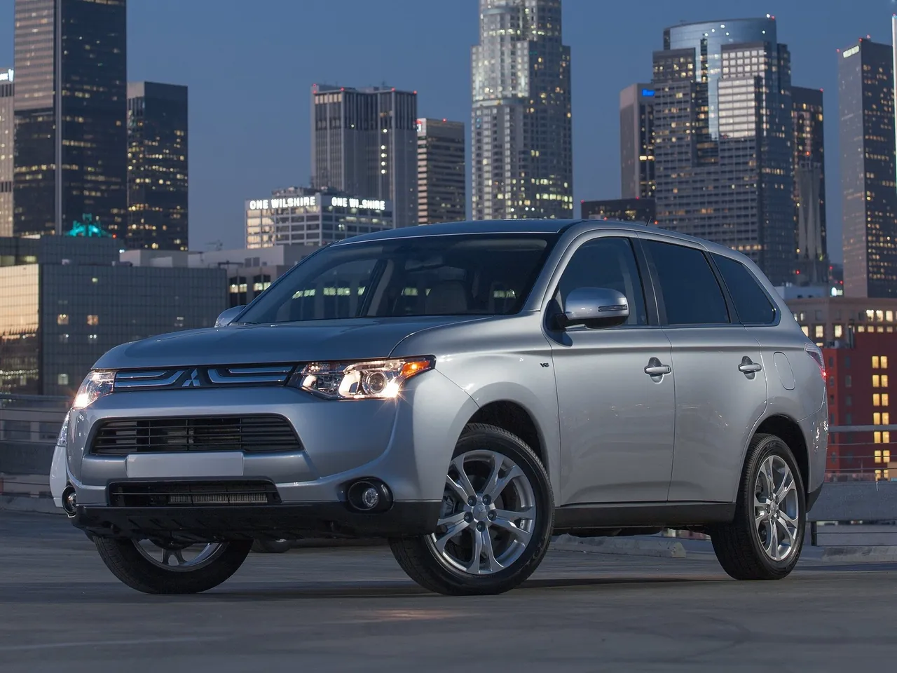 Mitsubishi Outlander [US] (2014)