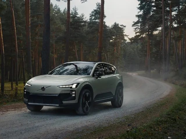 Volvo EX60 Cross Country (2027)