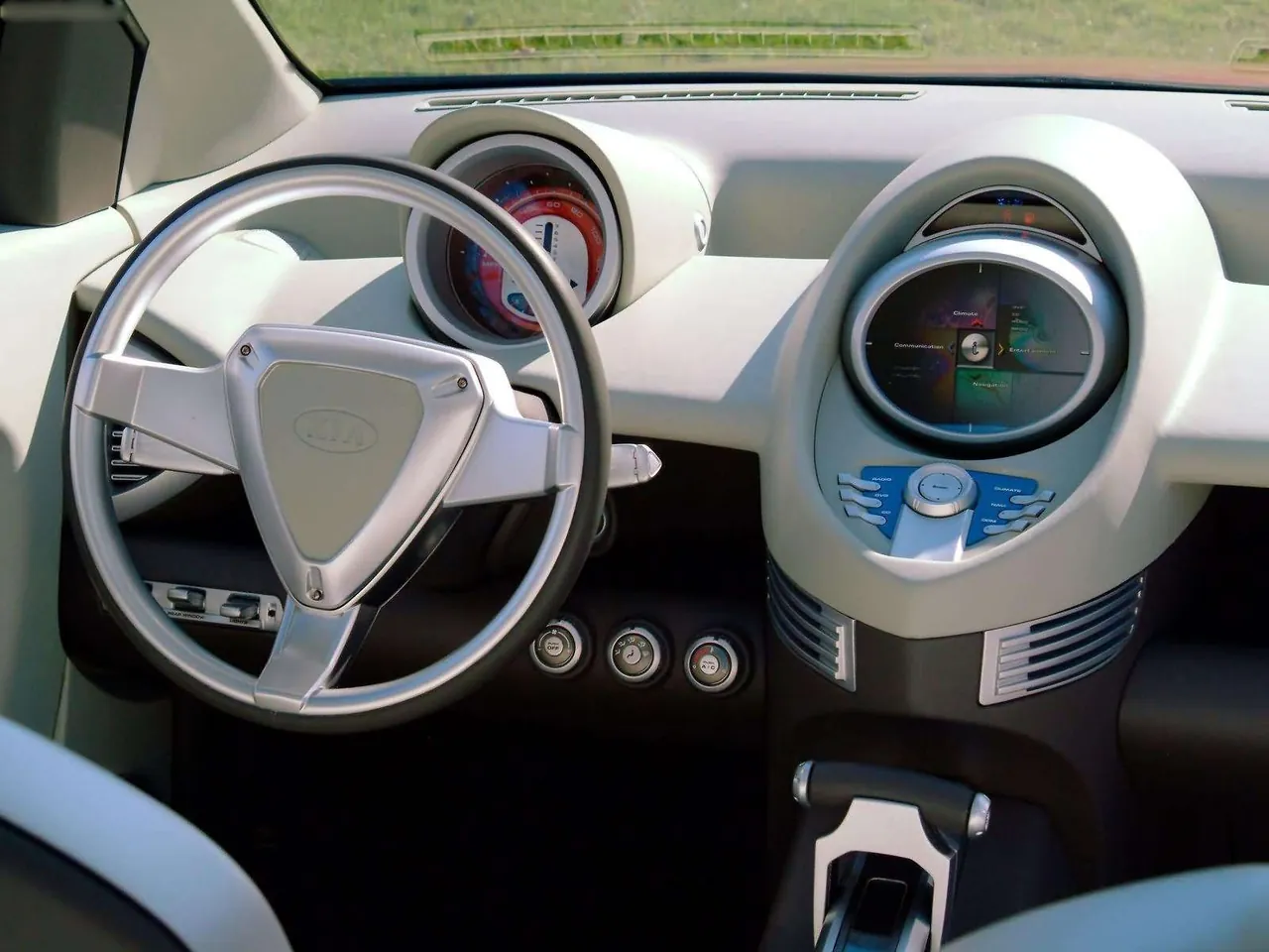 Kia KCV4 Mojave Concept (2004) – interiér