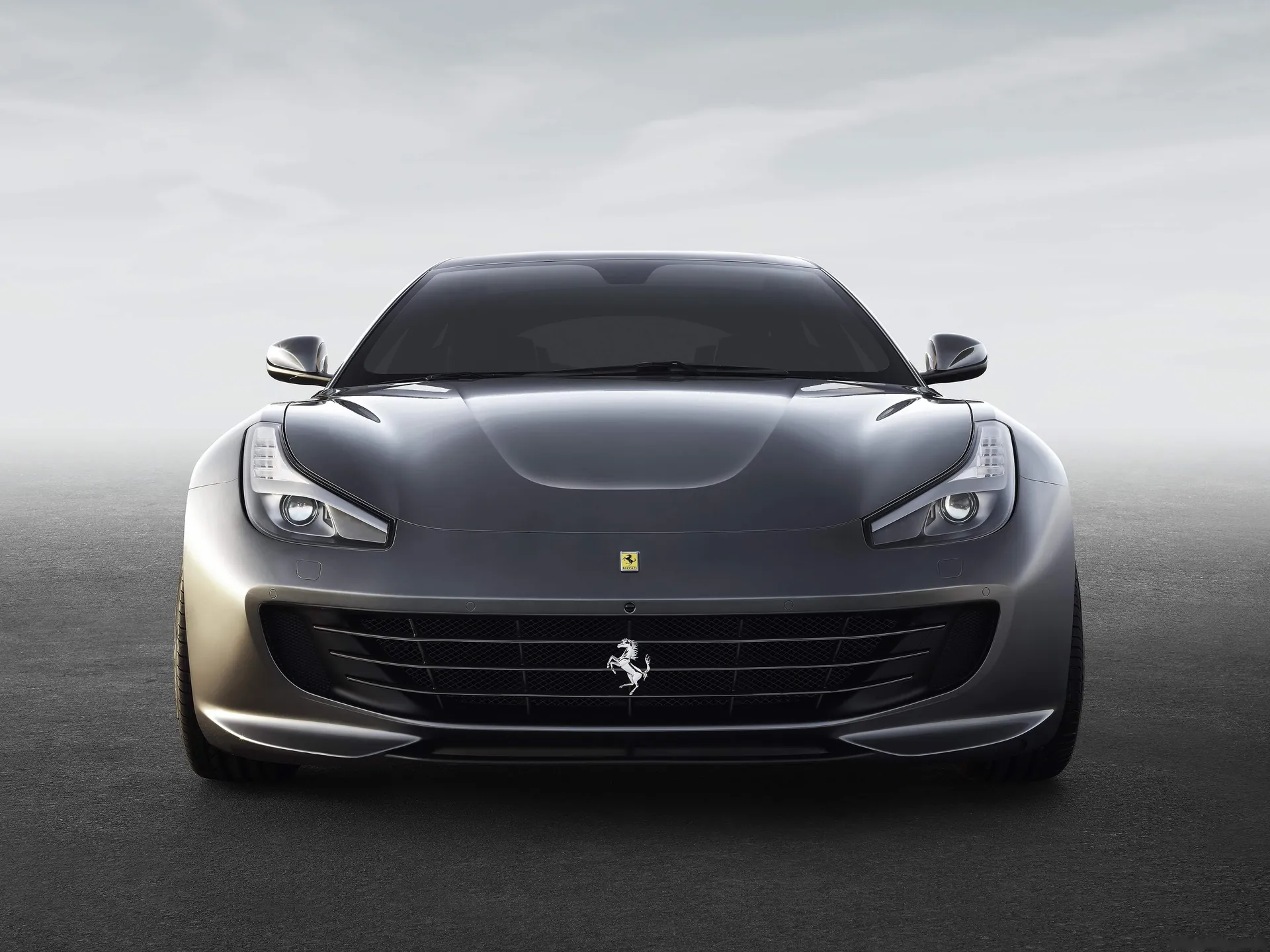 Ferrari GTC4 Lusso (2017) – zepředu