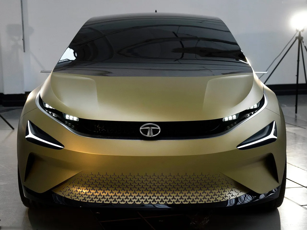 Tata 45X Concept (2018) – zepředu